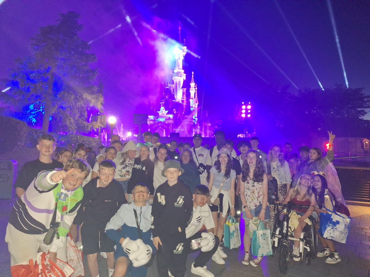 CHCSLanguages's tweet image. Disney (7)