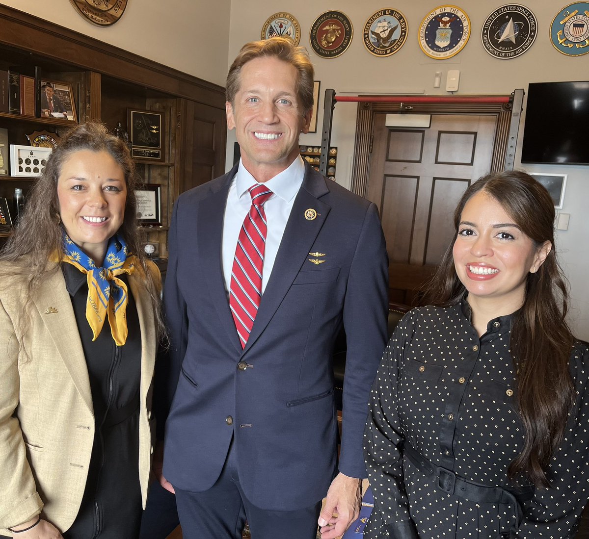 stefzaenker's tweet image. Absolutely honored to have the opportunity to represent and advocate for the freedom and prosperity of Latinos in Georgia and around the country with my dedicated @LIBREinitiative colleagues! We had over 200 meetings with federal legislators on Capitol Hill and we covered topics…