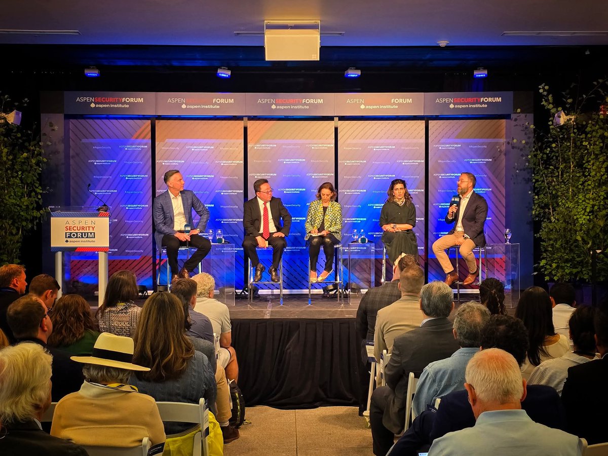 Balázs Orbán (@balazsorban_hu) on Twitter photo 1/10 📍🏔 The liberal elite gathered at <a href="/AspenSecurity/">Aspen Security Forum</a> Forum to reinforce their worldview. I went there to challenge it—with reality. Not to provoke, but to speak inside the mainstream echo chamber & present 🇭🇺 #Hungary’s position: 21st-century foreign policy should be based not 1/10 📍🏔 The liberal elite gathered at <a href="/AspenSecurity/">Aspen Security Forum</a> Forum to reinforce their worldview. I went there to challenge it—with reality. Not to provoke, but to speak inside the mainstream echo chamber & present 🇭🇺 #Hungary’s position: 21st-century foreign policy should be based not