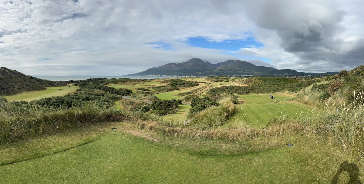 RajOnRadio's tweet image. Golf Digest’s #1 Course in the World, Newcastle’s Crown Jewel:
Royal County Down