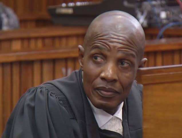 officialtwinny's tweet photo. Adv Teffo says the defence lawyers are in agreement with legal aid to continue with the case until the accused are found guilty 😭😭😭😭😭😭😂😂

Oh MacG this is entertaining 🔥🔥🔥 https://t.co/qyj2vFy9Fs