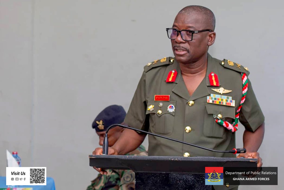 GhArmedForces's tweet image. The General Officer Commanding (GOC) Southern Command, Brigadier General (Brig Gen) Isaac Nicholas Paintsil, has officially inaugurated a two-week induction training course for the Rapid Deployment Force (RDF) company deployed to the Command Headquarters

gafonline.mil.gh/publication/ne…