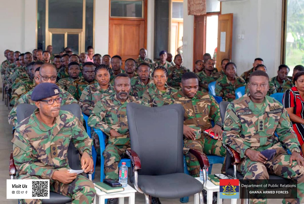 GhArmedForces's tweet image. The General Officer Commanding (GOC) Southern Command, Brigadier General (Brig Gen) Isaac Nicholas Paintsil, has officially inaugurated a two-week induction training course for the Rapid Deployment Force (RDF) company deployed to the Command Headquarters

gafonline.mil.gh/publication/ne…