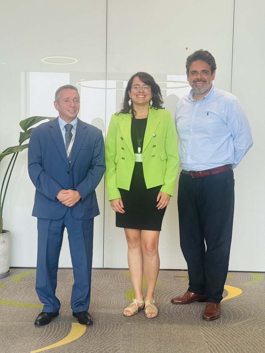 mariaharosly's tweet photo. Great talk today on the financial architecture and the challenges and opportunities for the Global South at the #NewDevelopmentBank #BRICS #Dilma https://t.co/lFDOsWe1XO