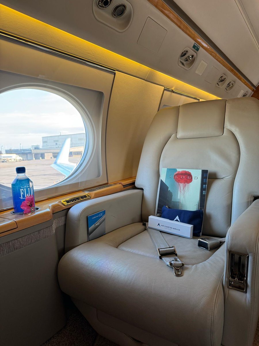 Offering a magical start to this family vacation, a Gulfstream G-V was the perfect choice to fly nine passengers to Walt Disney World! Yuksel at ACS Toronto arranged the charter of the ultra-long-range jet from Edmonton to Orlando, providing ACS goodies and platters of fresh