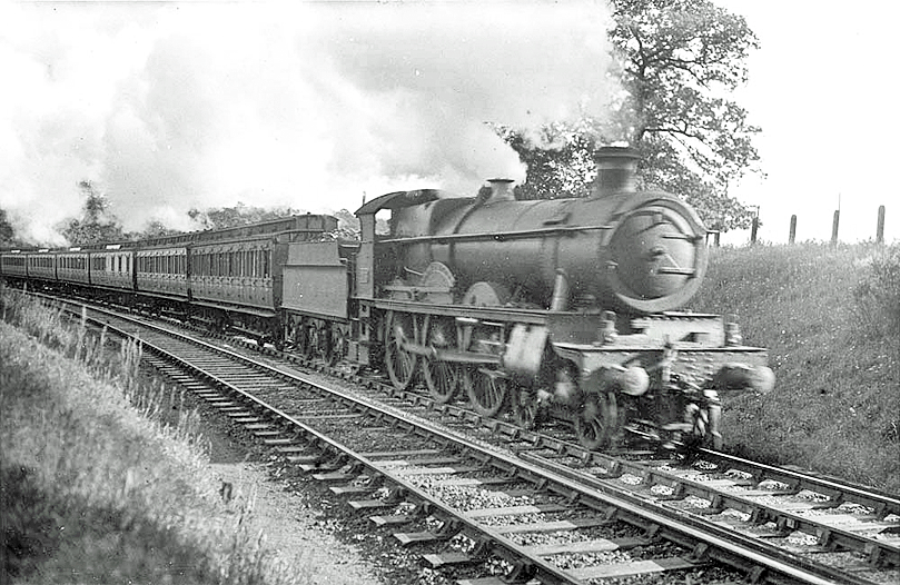 TrainStations23's tweet image. GWR 4-6-0 Saint class No 2903 &apos;Lady of Lyons&apos; is seen at the head of an up express service from the West Country, c.1930s
Built at Swindon in May 1906, No 2903 was the second member of this pioneering class of locomotives to be built.  
The locomotive remained in service for more…