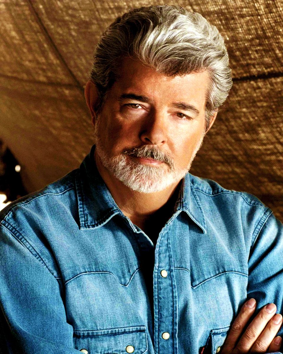 StarWars_Direct's tweet image. #StarWars fans can look forward to 2 panels at #SDCC, including George Lucas' first-ever Comic Con appearance!
Here's the full schedule and what to expect from Marvel, DC & more: thedirect.com/article/comic-…