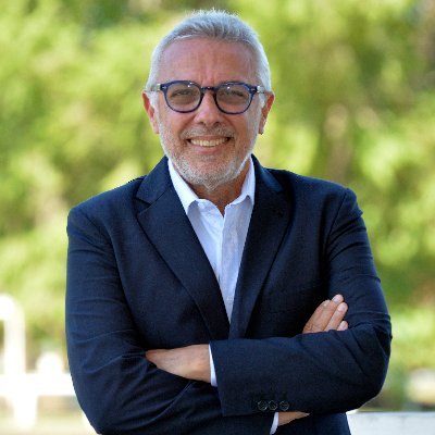 🎙<a href="/edubattaglia/">Eduardo J. Battaglia</a> dialogó con <a href="/ZamoraJulio/">Julio Zamora</a>, intendente de Tigre sobre la conformación de la alianza opositora Somos. 

🗣 "Esta idea de anarquismo libertario creo que está dando efectos muy negativos" 

🗣 "Estamos asistiendo a la consumación no sólo del kirchnerismo sino de una