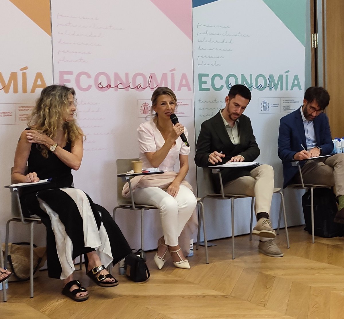 Avui hem explicat <a href="/Balenya_Soste/">Balenyà Sostenible</a> a Madrid amb <a href="/empleogob/">Ministerio Trabajo y Economía Social</a> <a href="/Yolanda_Diaz_/">Yolanda Díaz</a> <a href="/mitecogob/">Transición Ecológica y Reto Demográfico</a> <a href="/IDAEenergia/">IDAE</a> <a href="/CEPES2/">CEPES</a>