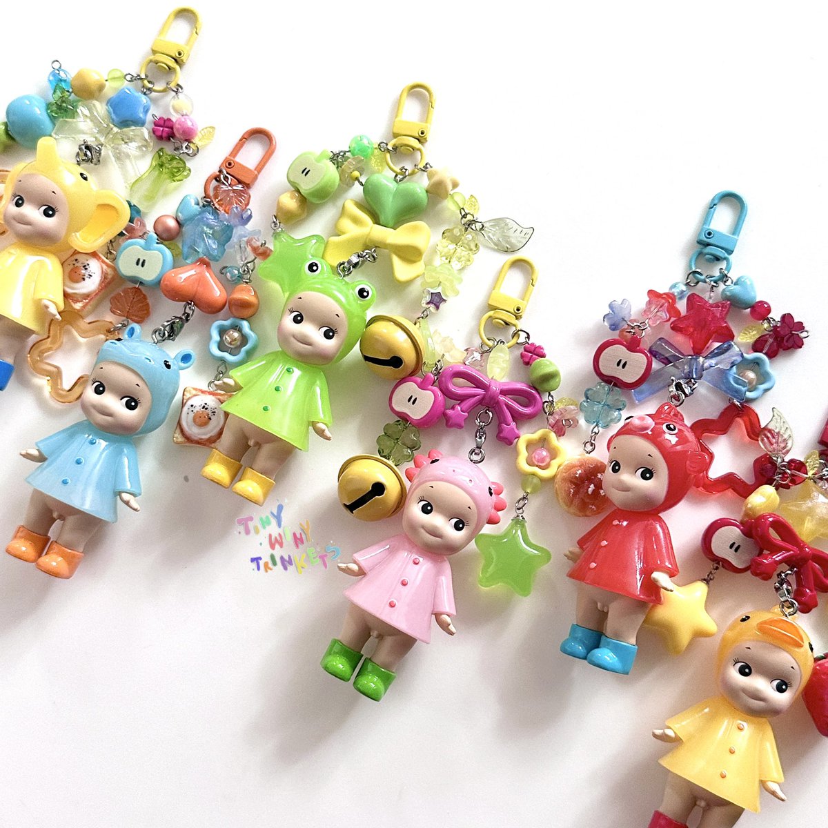 ⋆˚꩜｡ keychains catalogue for omo market 5

   ⭑.ᐟ  2-3 August 2025
   ⭑.ᐟ  booth 88 - nijistudio

bisa dibeli secara online / book with dp

t. smiski sonny angel songel sylvanian popmart kubo hirono nyota mofusand beaded beads keychain