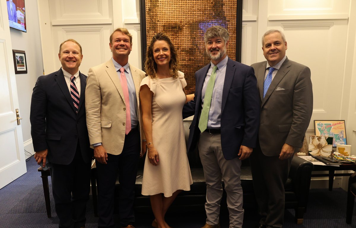 RepJuliaLetlow's tweet image. My office works closely with the Lake Providence Port Commission on improving rail and port infrastructure in Northeast Louisiana. Thanks for coming by to share details of the great work being done!