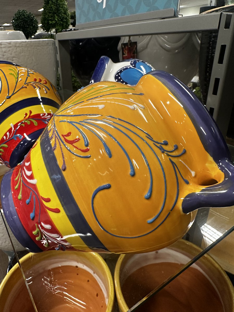 FestivalPlace's tweet image. Have you got gardening plans this weekend? 🌿
Bring the vibes and the colour with these funky plant pots from TK Maxx – bold, bright, and guaranteed to make your garden pop 🌈
Swing by @TKMaxx_UK and @HomesenseUK today and give your garden the glow up it deserves!