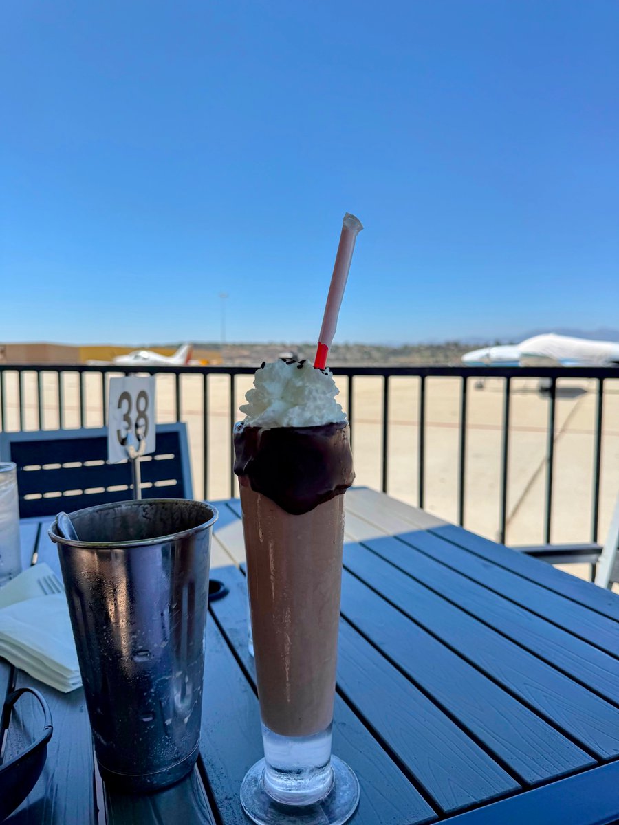 SteveWiesnerSMB's tweet image. Key to a great attitude: whenever something bad happens, force yourself to say: "Well, the good news is..."
Car broke down and I had to take it to a shop far from home. 😬 "Well, the good news is, my son and I got to make some cool stops driving to pick it up..."
1. Quality…