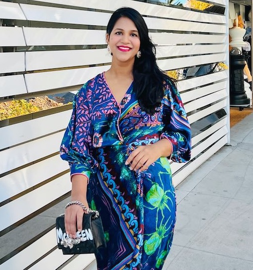 SandhyaGarg's tweet image. "Every stitch tells a story—mine began in a small Indian city, dreaming of fabrics that could speak. I chased that dream..Read my story-
sandhyagarg.com
#SandhyaGargDesigns #FashionJourney #MotherhoodAndStyle #ProjectRunway #FindingMyVoice