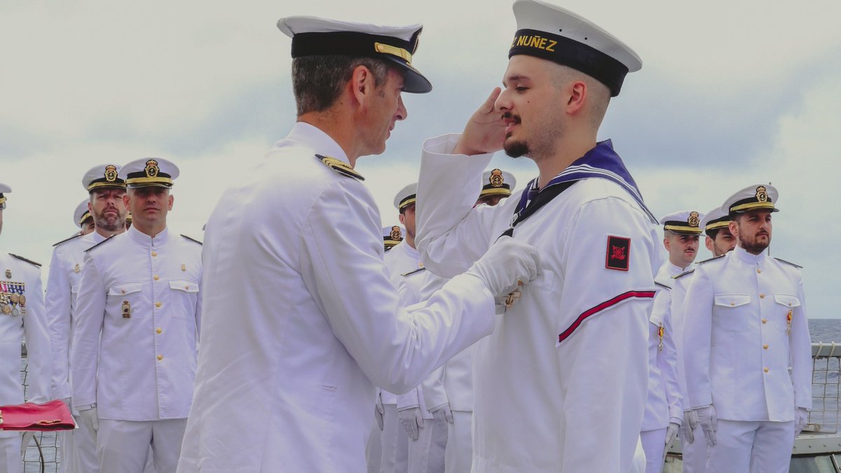 DefenceOps's tweet image. ๐ Celebrating with our ๐ช๐ธ CSG Partners!
Yesterday, a military ceremony was held on the Mรฉndez Nรบรฑez. ๐ณ๏ธ
๐๏ธThis was a special celebration for the @Armada_esp, honouring Our Lady of Mount Carmel, Stella Maris, patroness of the Spanish Navy & all seafarersโ๏ธ
@ukinspain @EMADmde
