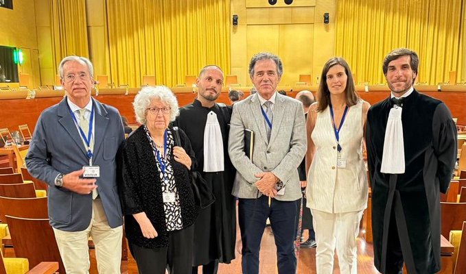 Societat Civil Catalana (@societatcc) on Twitter photo Nuestra vicepresidenta, Teresa Freixes, en <a href="/esRadio/">esRadio</a>:
Estamos esperanzados porque las alegaciones de la Comisión Europea en el TJUE son muy semejantes a las nuestras: la amnistía representa una quiebra del Estado de Derecho y ha dividido a la sociedad.👇
drive.google.com/file/d/1UHhcmP… Nuestra vicepresidenta, Teresa Freixes, en <a href="/esRadio/">esRadio</a>:
Estamos esperanzados porque las alegaciones de la Comisión Europea en el TJUE son muy semejantes a las nuestras: la amnistía representa una quiebra del Estado de Derecho y ha dividido a la sociedad.👇
drive.google.com/file/d/1UHhcmP…