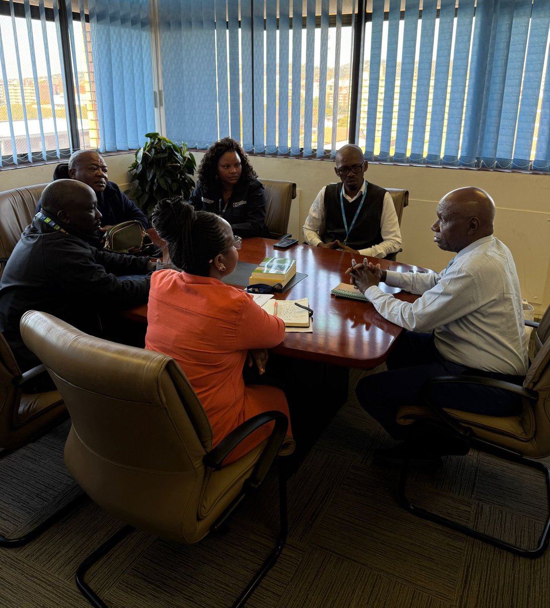 FAO Relocation Committee meeting with the FAOR, to oversee planning, coordination and implementation of the Resilience Hub Office relocation alongside the FAO Representation in Pretoria.
