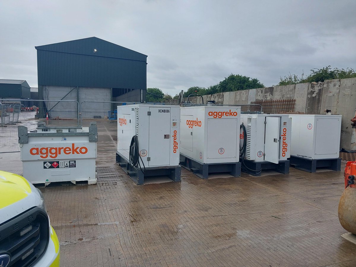 PcSpeke and PcWooley located these generators and fuel tank near Stoke Mandeville today.

They had been stolen from West Mercia Policing area on 8th July 2025.

Enquiries are ongoing to identify suspects.

#NotOnOurPatch #TVPrural