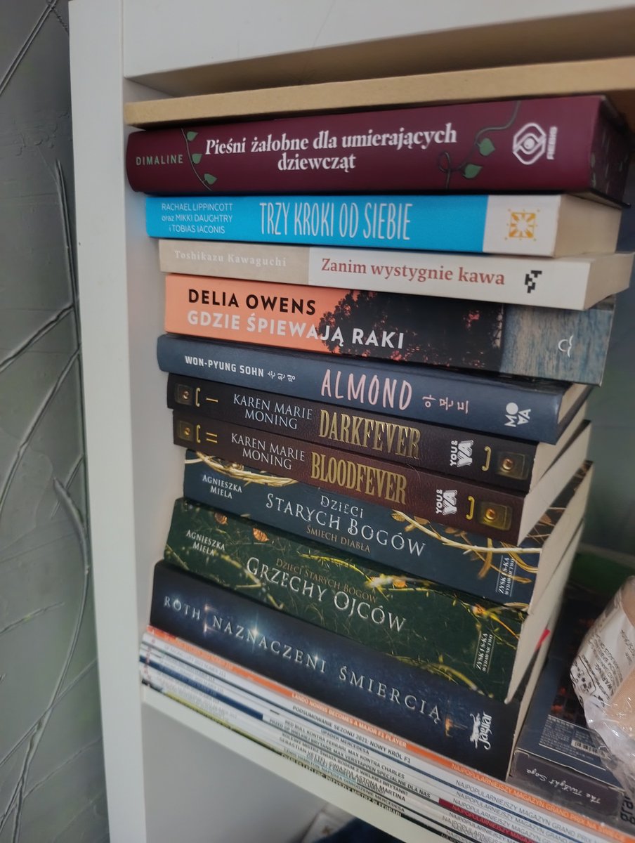 blondieeetom's tweet photo. Sprzedaję książki widoczne na zdjęciach i nie tylko, jeśli ktoś był by zainteresowany jestem otwarta na negocjacje, gdyż potrzebuje pieniędzy.
🍒🍒🍒🍒🍒
#ksiazkary #booktok #sprzedam #ksiazki #rt 
https://t.co/c0YgL6BDCw https://t.co/QNaBMaNTOK