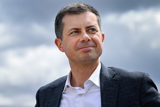 Maga_Trigger's tweet image. Would you vote for Pete Buttigieg if he ran in 2028
Yes or No?