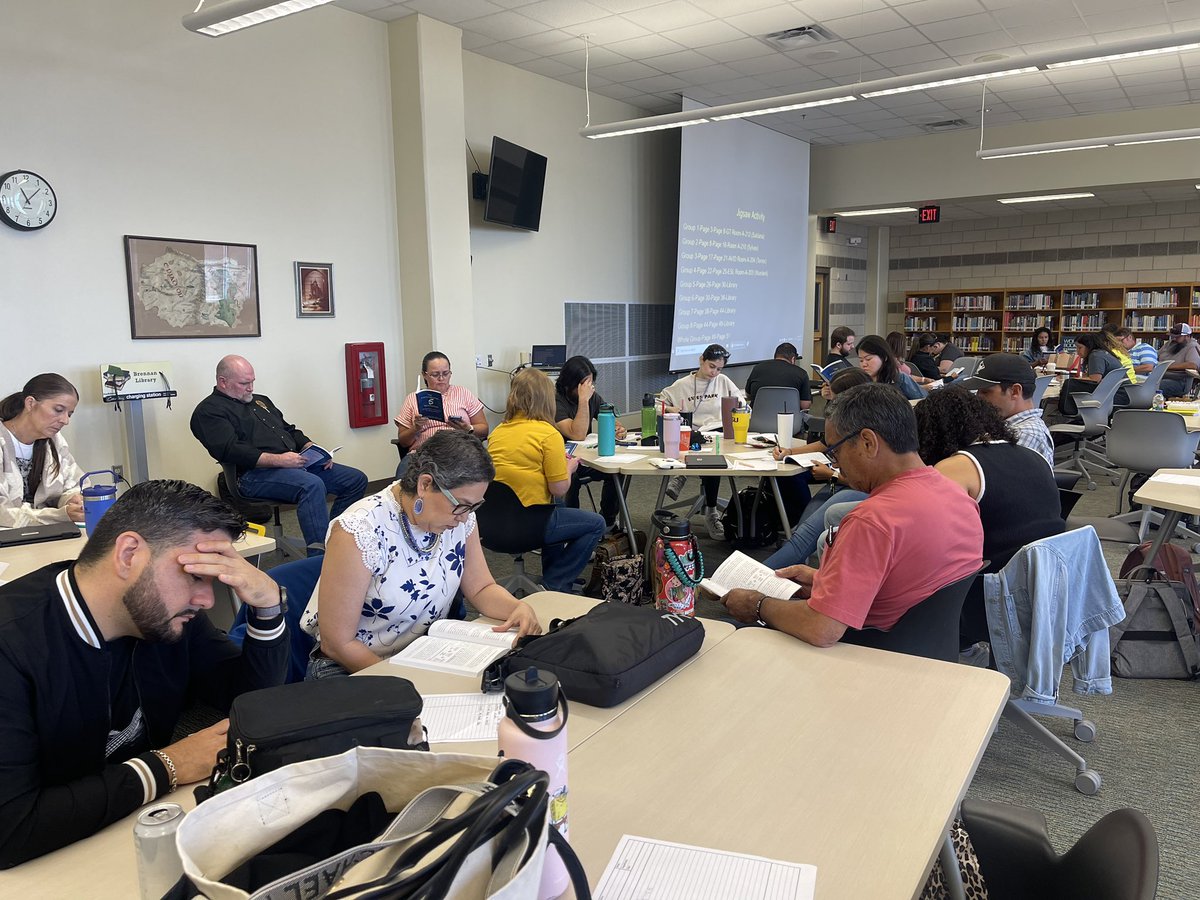 NISDBrennan's tweet image. Our Brennan teachers were actively engaged and authentically collaborating during our retreat as we kicked off our campus book study of The Fundamental Five Revisited!   Recalibrate, recommit, and lead with purpose!! BFND 🖤💛🩷