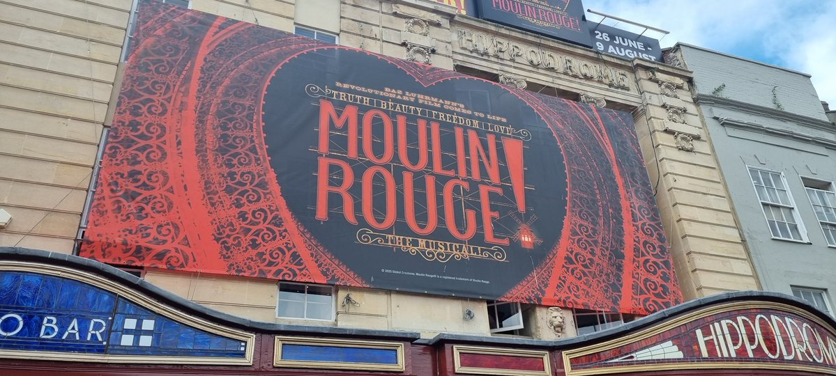 Day 4. Banksy followed by moulin rouge
