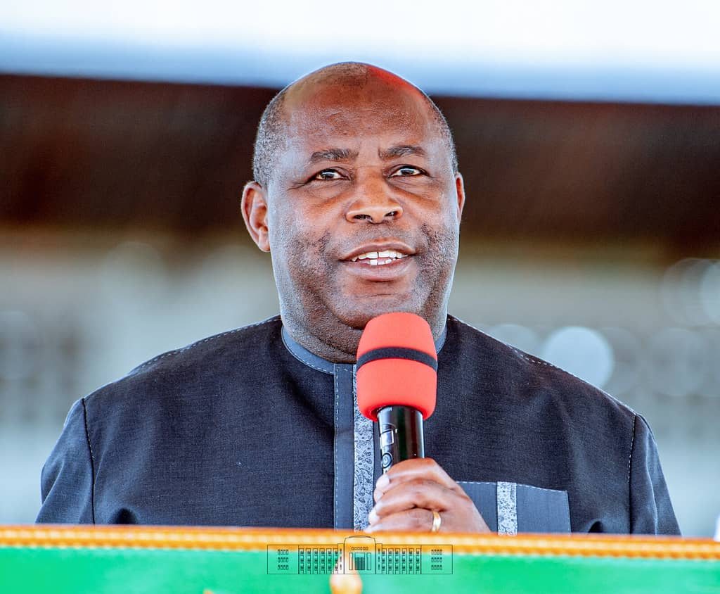 Hon.Sinzohagera Emmanuel (@honsinzohagera) on Twitter photo Au nom du <a href="/Burundi_senat/">Inama Nkenguzamateka</a> et en mon nom propre, j’adresse mes très vives félicitations à S.E <a href="/GeneralNeva/">SE Evariste Ndayishimiye</a> pour sa nomination en tant qu’envoyé spécial de l’<a href="/_AfricanUnion/">African Union</a> au Sahel. C’est un honneur pour le #Burundi et aussi le fruit de son engagement dans la lutte pour la paix Au nom du <a href="/Burundi_senat/">Inama Nkenguzamateka</a> et en mon nom propre, j’adresse mes très vives félicitations à S.E <a href="/GeneralNeva/">SE Evariste Ndayishimiye</a> pour sa nomination en tant qu’envoyé spécial de l’<a href="/_AfricanUnion/">African Union</a> au Sahel. C’est un honneur pour le #Burundi et aussi le fruit de son engagement dans la lutte pour la paix