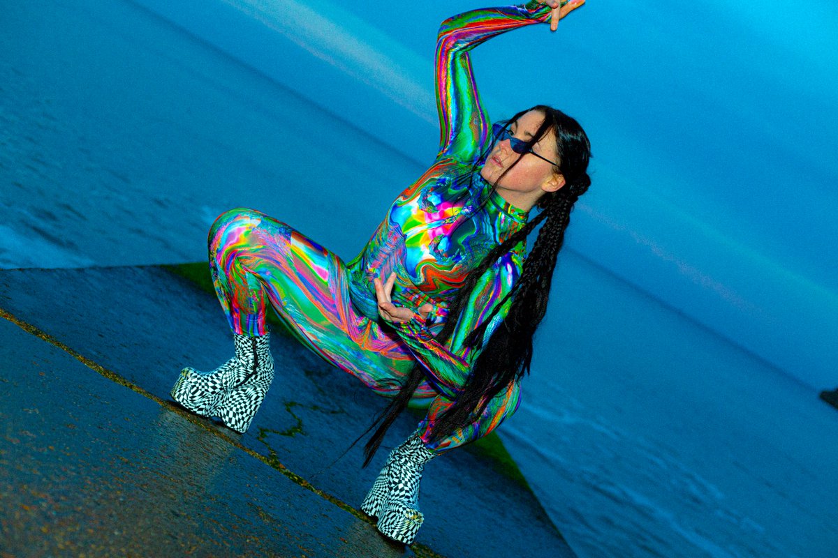 MULTIHZ__________________

bfan.link/22aqua55