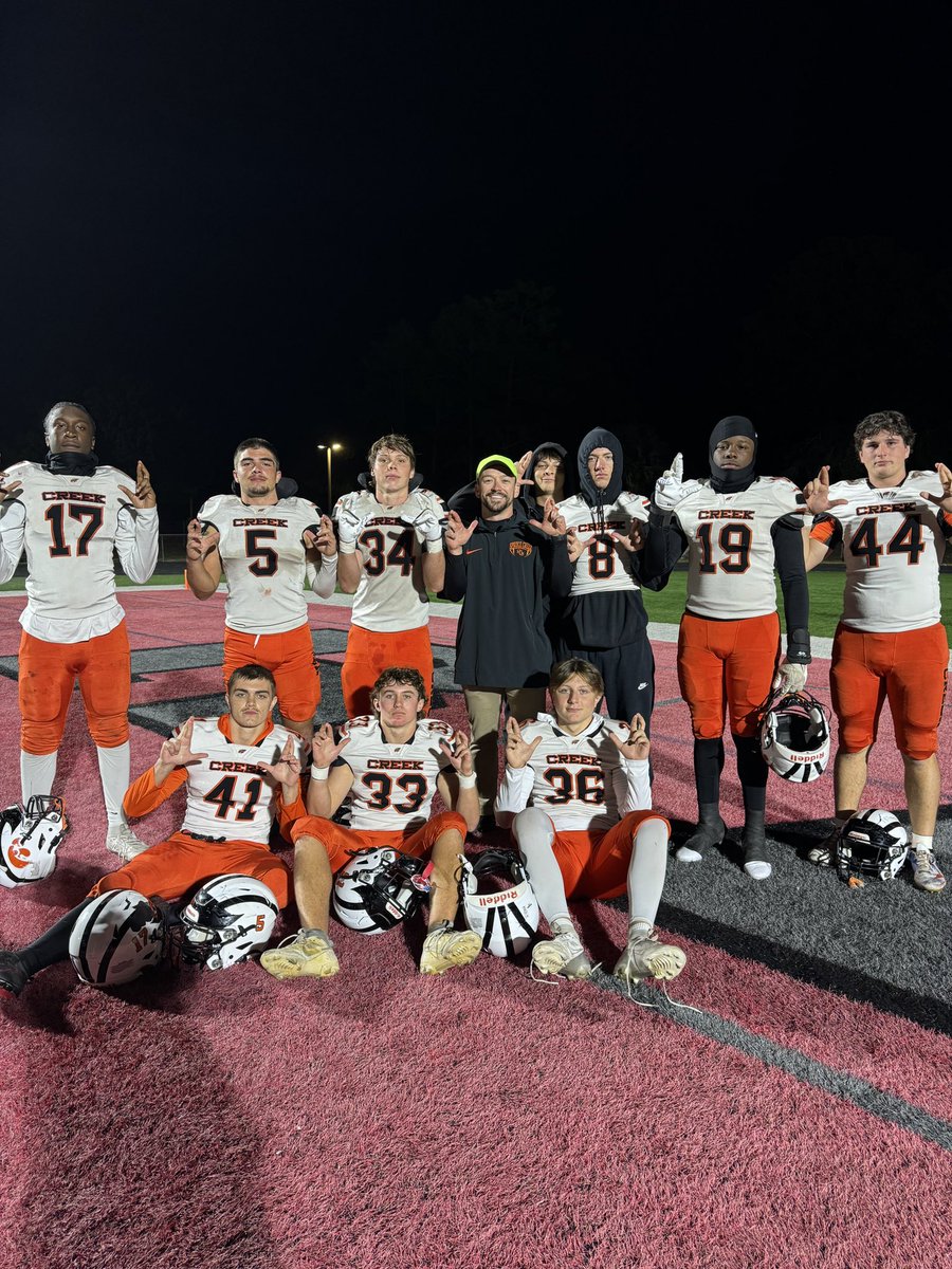 Spruce creek is ready! <a href="/GreatDay2BAHawk/">Spruce Creek High</a> <a href="/TMobile/">T-Mobile</a> #FN5GL #Sweepstakes