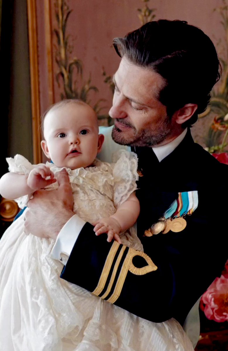 royalchildren_'s tweet photo. #PrinceCarlPhilip #PrincessSofia #PrinceAlexander #PrinceGabriel #PrinceJulian and #PrincessInes of Sweden pose for official portraits to mark Princess Ines of Sweden's christening on June 13th 2025, at Drottningholm Palace in Stockholm, Sweden ⛪ -June 14th 2025. https://t.co/tAQiWjuADV