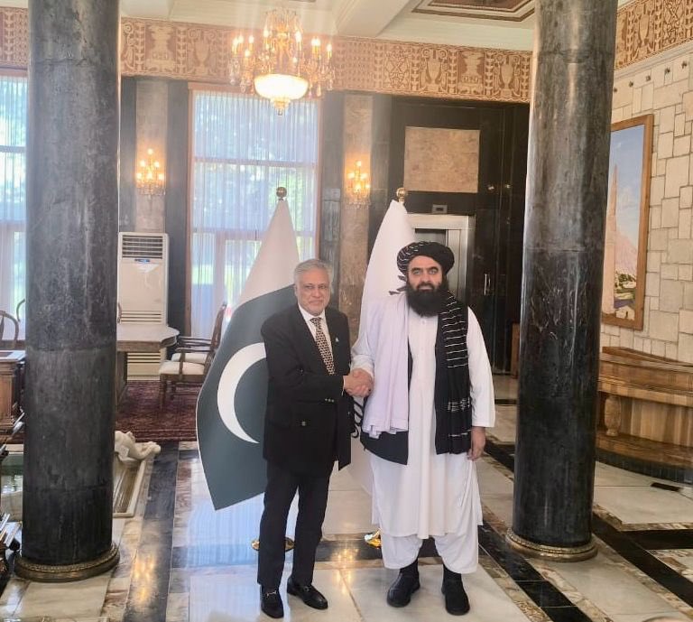 AmbassadorSadiq's tweet image. Deputy Prime Minister/ Foreign Minister, Senator Mohammad Ishaq Dar met with the Acting Afghan Foreign Minister Amir Khan Muttaqi.
The two sides called for strengthened efforts to maintain the momentum in bilateral relations and to expand cooperation in trade, transit and…