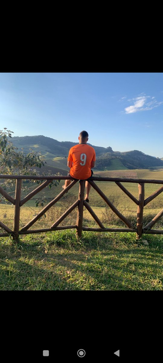 MINGALDECASTRO7's tweet image. Da série as camisas que eu herdei !!!!