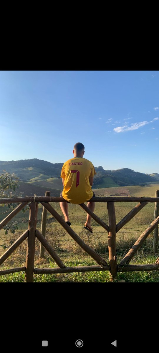 MINGALDECASTRO7's tweet image. Da série as camisas que eu herdei !!!!