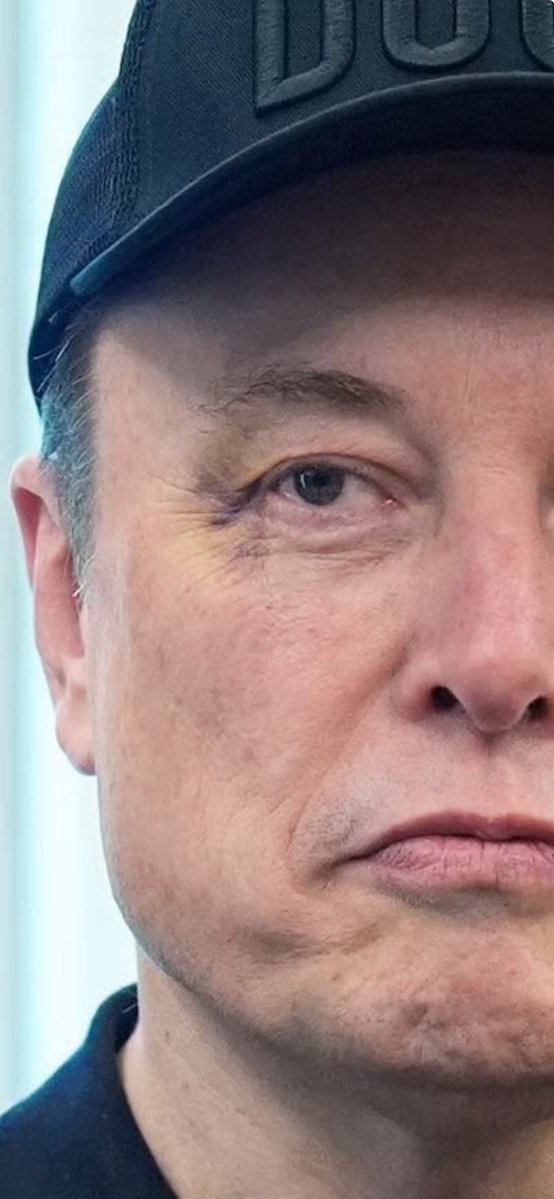 SayHisNameJesus's tweet image. Every time I hear the name Elon- my mind only goes to the black eye. Total 360 on Trump after this. Weird, right?!