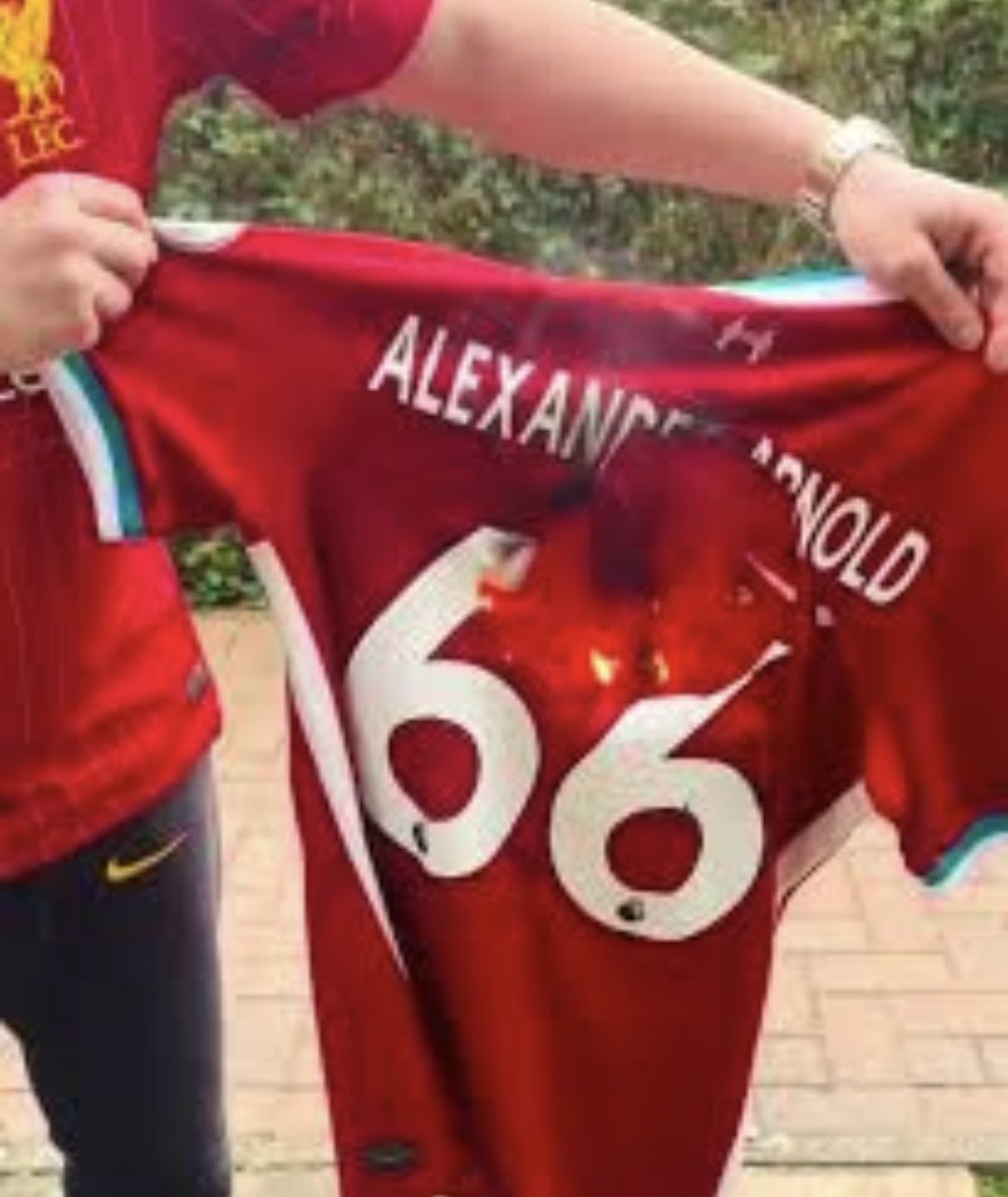 louis_soper's tweet image. Isak should put in a transfer request…. Also Liverpool fans