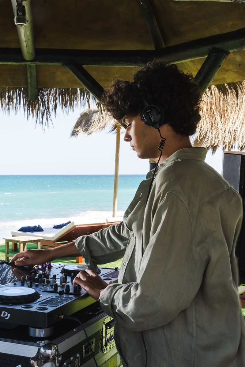 🌊☀️ ¡Este 5 y 6 de agosto, el Beach Club Trocadero en Sotogrande (Cádiz) se convierte en Trocadero x <a href="/ESIC_University/">ESIC</a>! Una experiencia única para vivir en 1ª persona nuestra campaña «Hay veranos que marcan». 🕶️✨#VeranosQueMarcan #ESICUniversity #Sotogrande #BrandExperienc