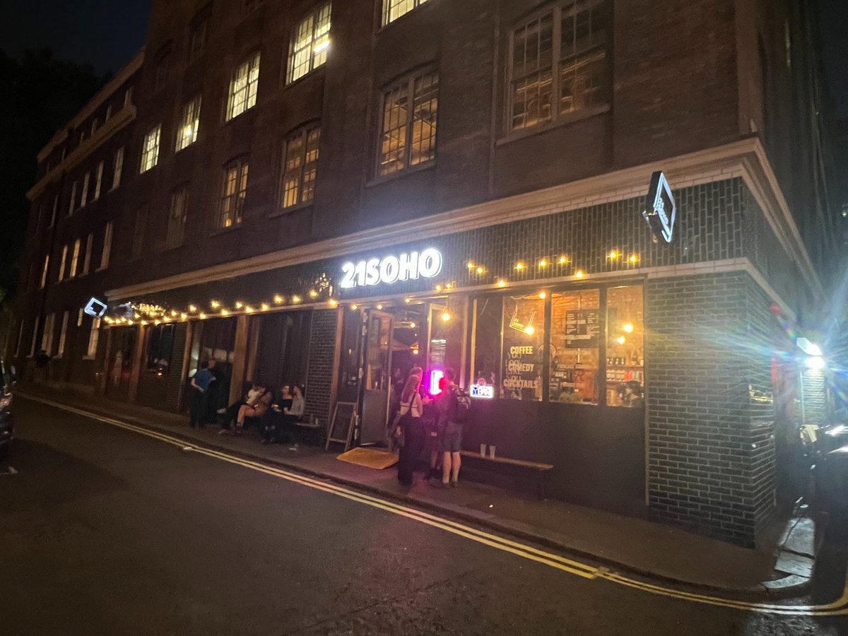 jackaldane's tweet image. 💫THANK YOU!
@bookingclubpod's inaugural FICTION FIRST event last night was a cover-to-cover hit! 📖
To all who bought tickets, a heartfelt high five. Thank you!
To the six debut novelists who graced the stage, take a bow, and congratulations again on your break into the…