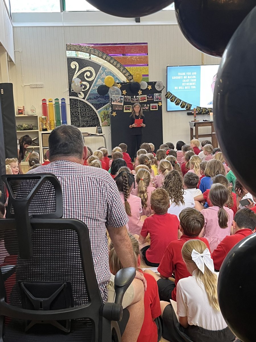 Happy retirement to the legend that is Mr. Mason 🥳👏🏻 🏴󠁧󠁢󠁷󠁬󠁳󠁿 🍻🍾🍷