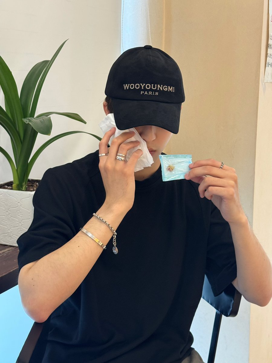 patrick_pppat's tweet photo. ใหญ่เกินนนนน เจ็บโว๊ยยยย!!! https://t.co/rZHh7DuxOC