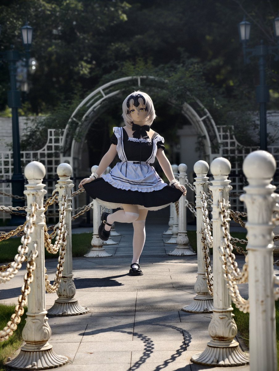coserLZ's tweet image. 我来感受重庆的“热情”来啦

#kigurumi #FGO  #黑贞德  #女仆