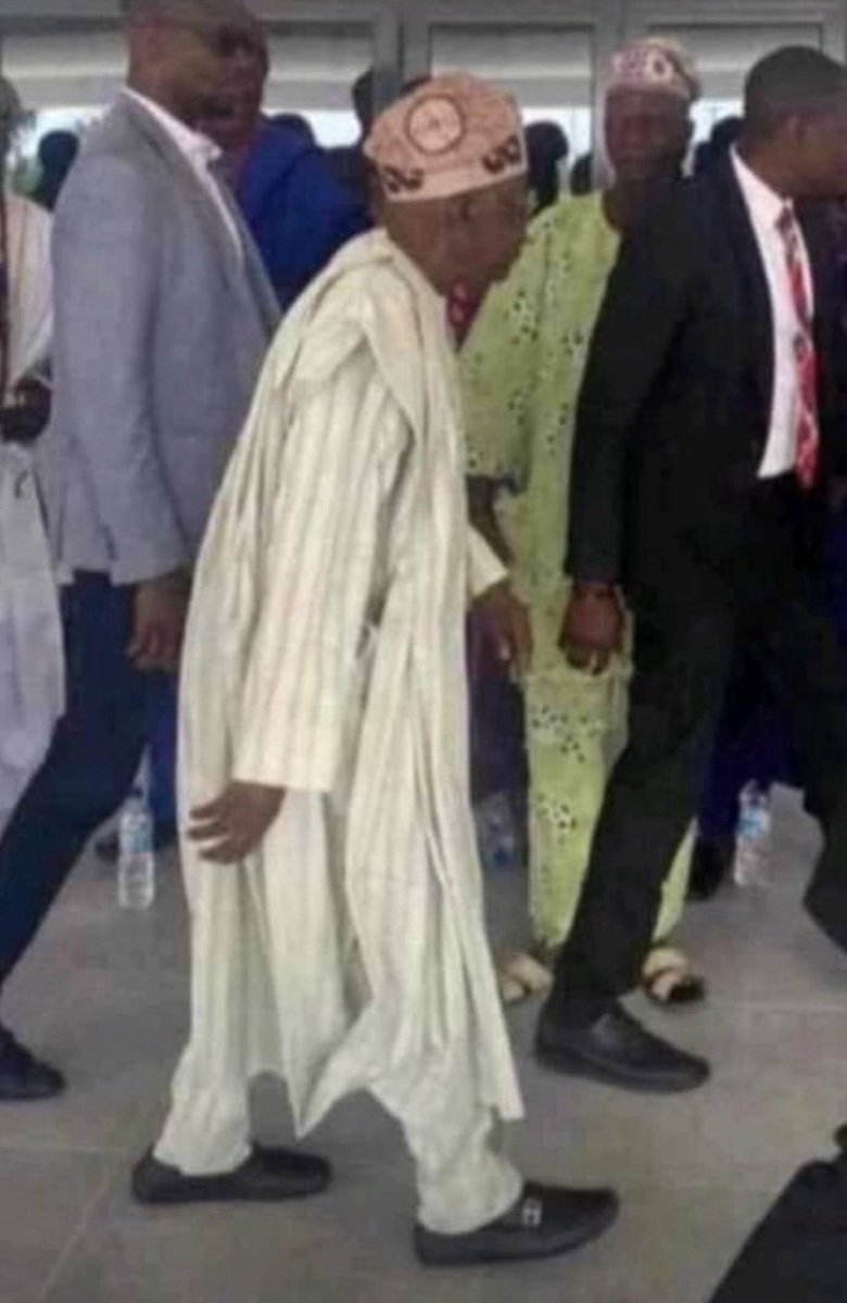 sirfrancisdubem's tweet image. My Candidate Vs Your candidate
Yet you want to make me feel like the crazy one? Nah aren’t gonna work
