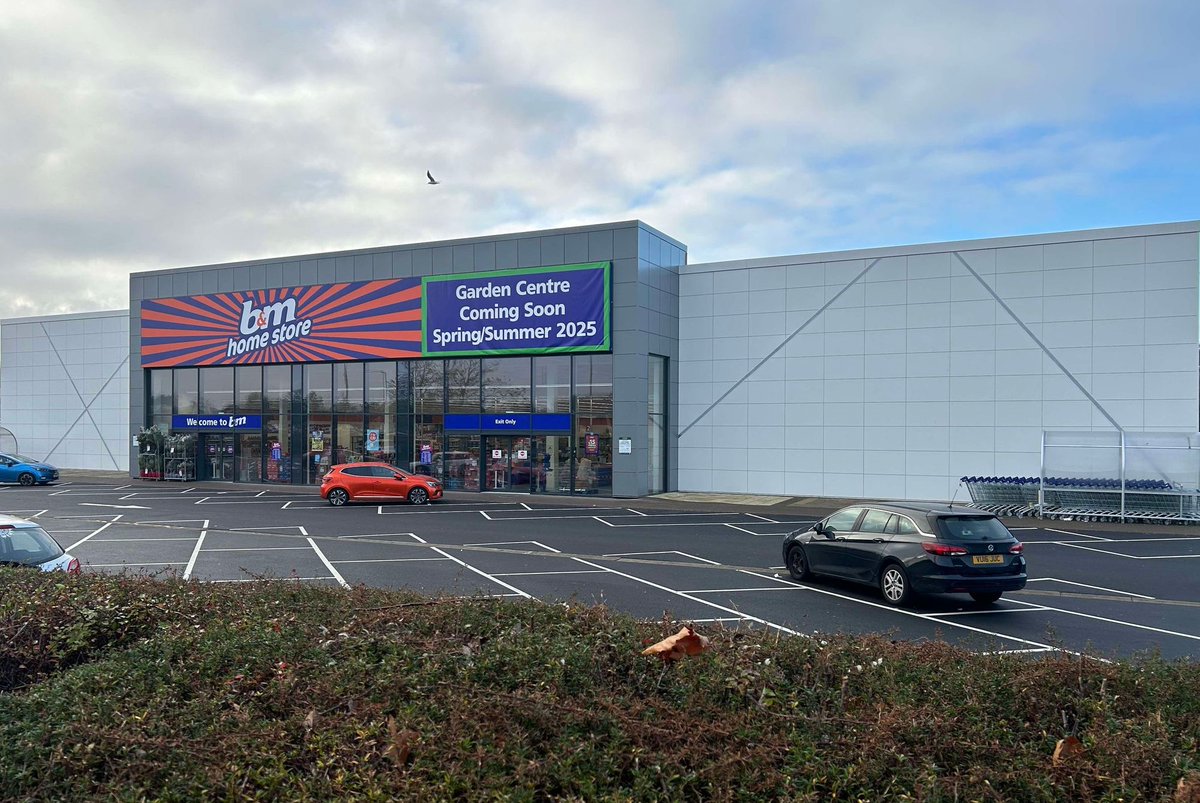 We completed this project at Teesside Park for the @BMStores. We were appointed by Key Property Services to install a Kingspan Dri Design rainscreen system.

We have done lots of work at @Teesside_Park and the new look has really modernised the retail park.

#Cladding #TeamMidas