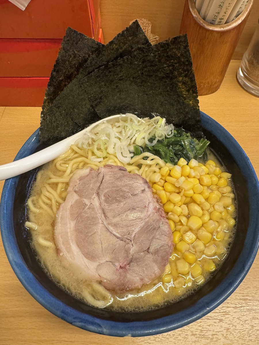 bori1021's tweet image. ウナギからのラーメン。。