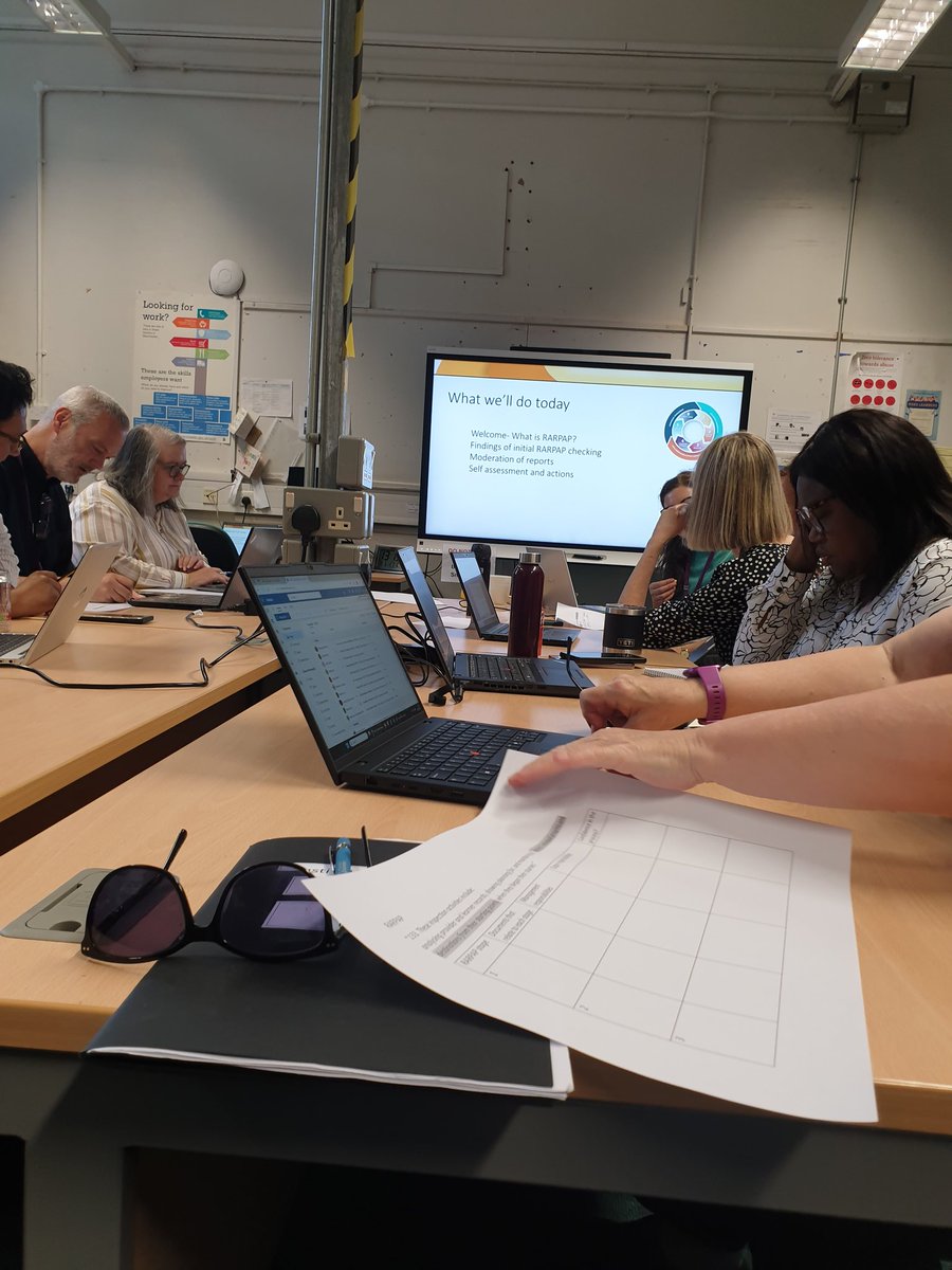 MigrantsSupport's tweet image. RARPAP workshop at @ManAdultEd