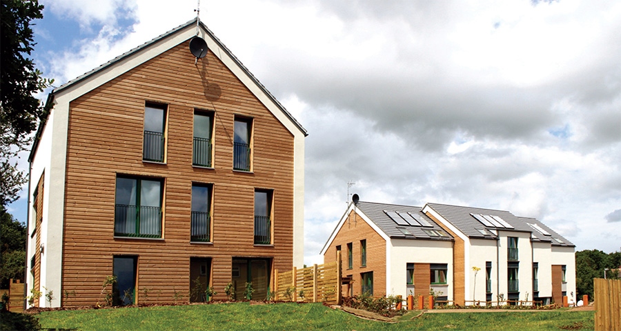 An #affordablehousing scheme in Exeter not only embraced a suite of healthy and #naturalmaterials, but it vindicated the local council’s embrace of the #passivehouse standard, with many of the units requiring no additional heating whatsoever. mailchi.mp/passivehousepl…