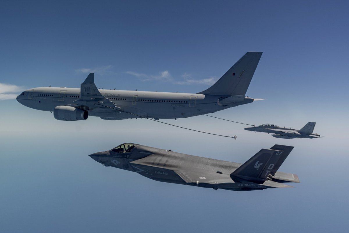DefenceAust's tweet image. United in the Skies ✈️ Aircraft from the @AusAirForce, @RoyalAirForce, @USAirForce, and the @USMC shared the skies over the 📍 Northern Territory during Exercise @TalismanSabre 2025.
#YourADF #StrongerTogether #TS25 #TalismanSabre25