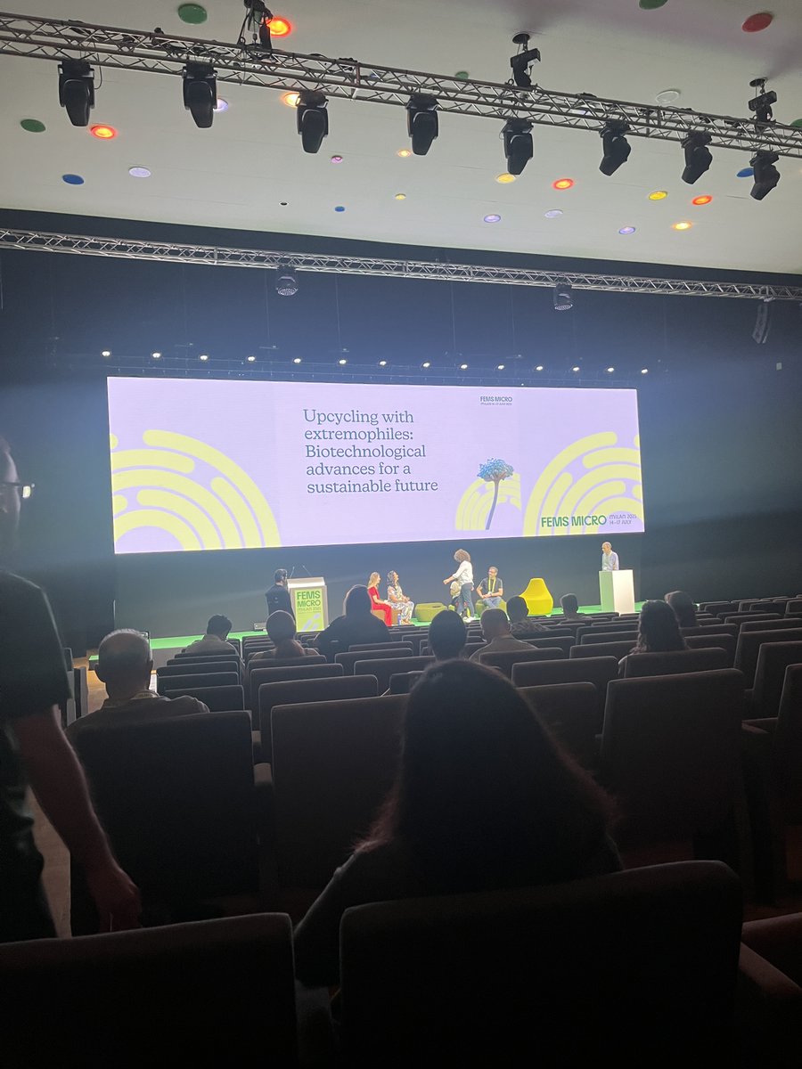 OttoOrtegaM's tweet image. Really happy to be at the kick-off of this session on upcycling with extremomophiles: biotechnological advances for a sustainable future. Looking forward to the discussion. @FEMSmicro @cimab_uacam