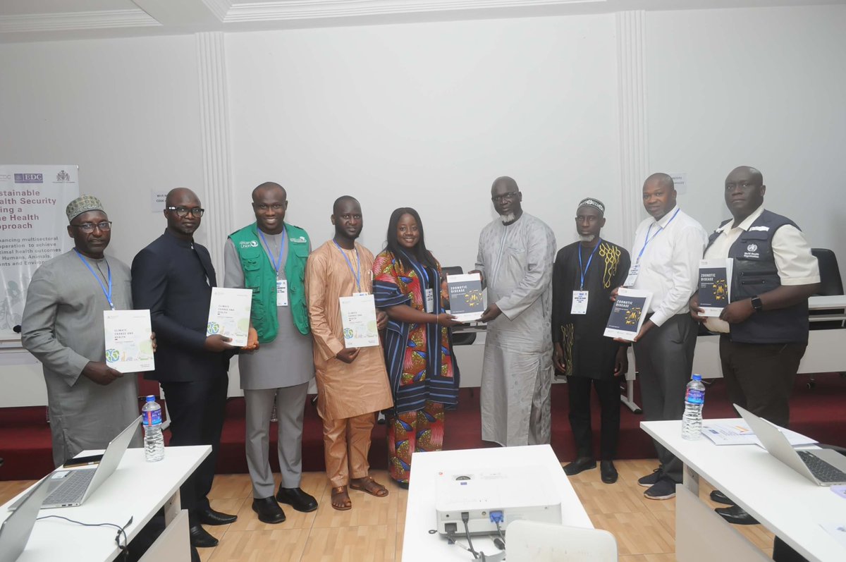 AfricaCDC's tweet image. This week, @AfricaCDC supported the development of 🇬🇲 The Gambia’s National #OneHealth Governance Guidance Manual, marking an important step toward integrated, multisectoral health systems.
In partnership with @WHO and others, the workshop focused on stronger coordination to…