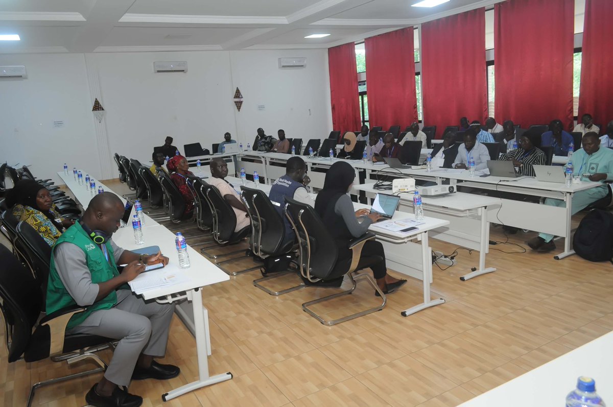 AfricaCDC's tweet image. This week, @AfricaCDC supported the development of 🇬🇲 The Gambia’s National #OneHealth Governance Guidance Manual, marking an important step toward integrated, multisectoral health systems.
In partnership with @WHO and others, the workshop focused on stronger coordination to…
