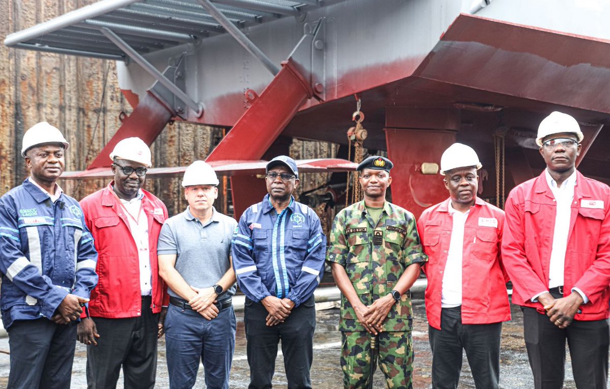 Jakepor21's tweet image. Looks like the NIMASA special mission vessel (DB Lagos) which has seen very little action has been dry docked for maintenance at Nigerdock facility located at Snake Island Integrated Free Zone (SIIFZ).